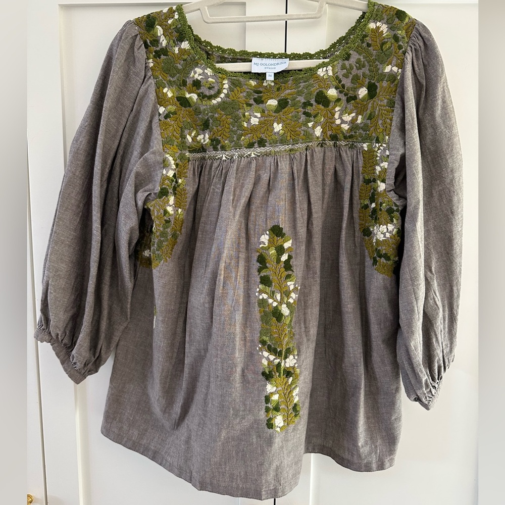 Mi Golondrina Embroidered Women's Top in Olive and Gray